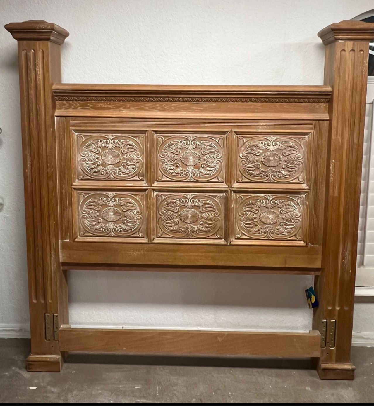 Drexel Heritage Queen Bed - Bel Air Style