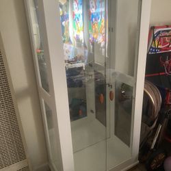 Dresser white Good Condition 