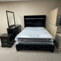 Queen Bedroom Set‼️
