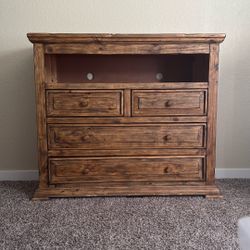 Wooden Tv Stand /dresser 