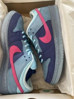 2 Pairs Of Nike Dunks