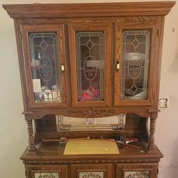 Oak Wood Hutch