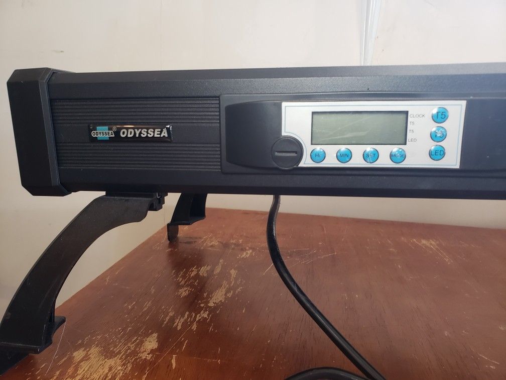 Odyssea 48" T-5 650k Programmable Aquarium Light