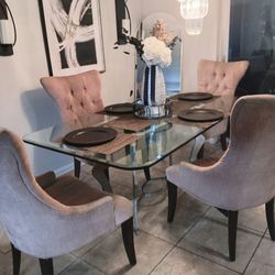 Glass Table With Chairs good condition 