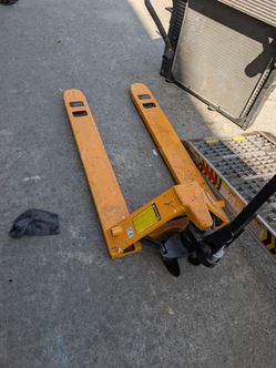 5500lbs pilot jack