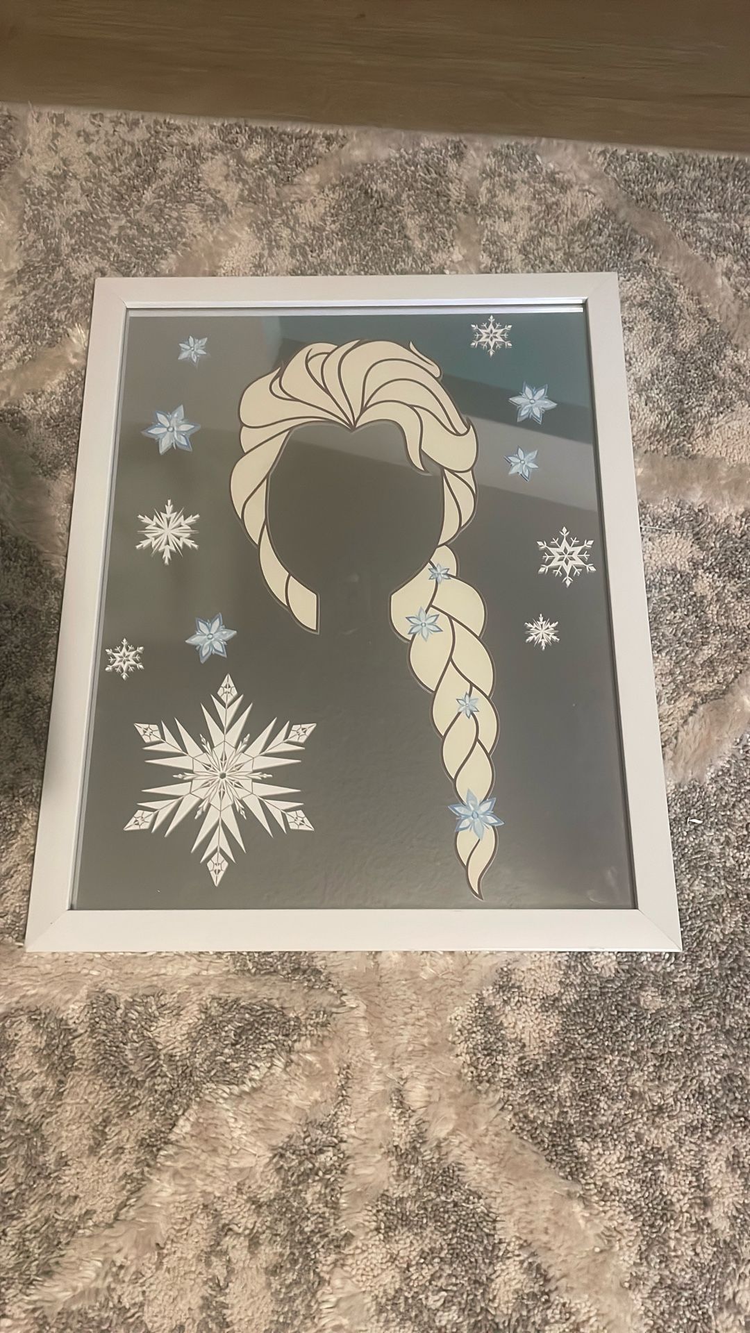 Elsa Mirror