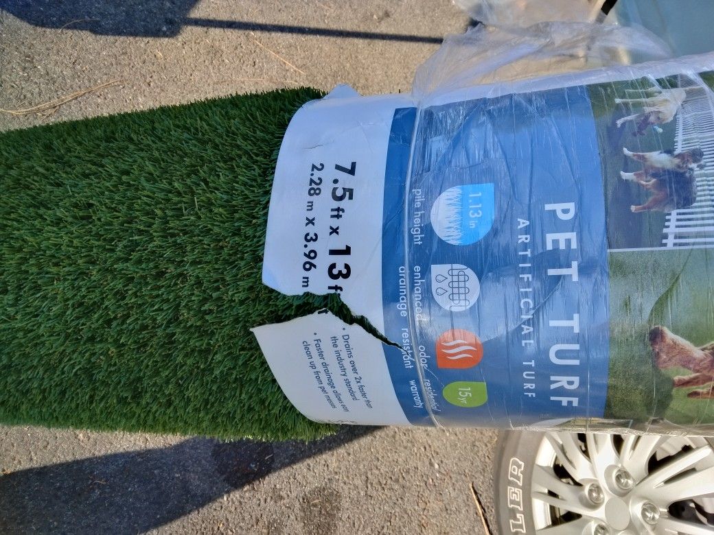 Artificial Grass Pet Food
