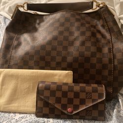 Louis Vouttin  Purse And Wallet 