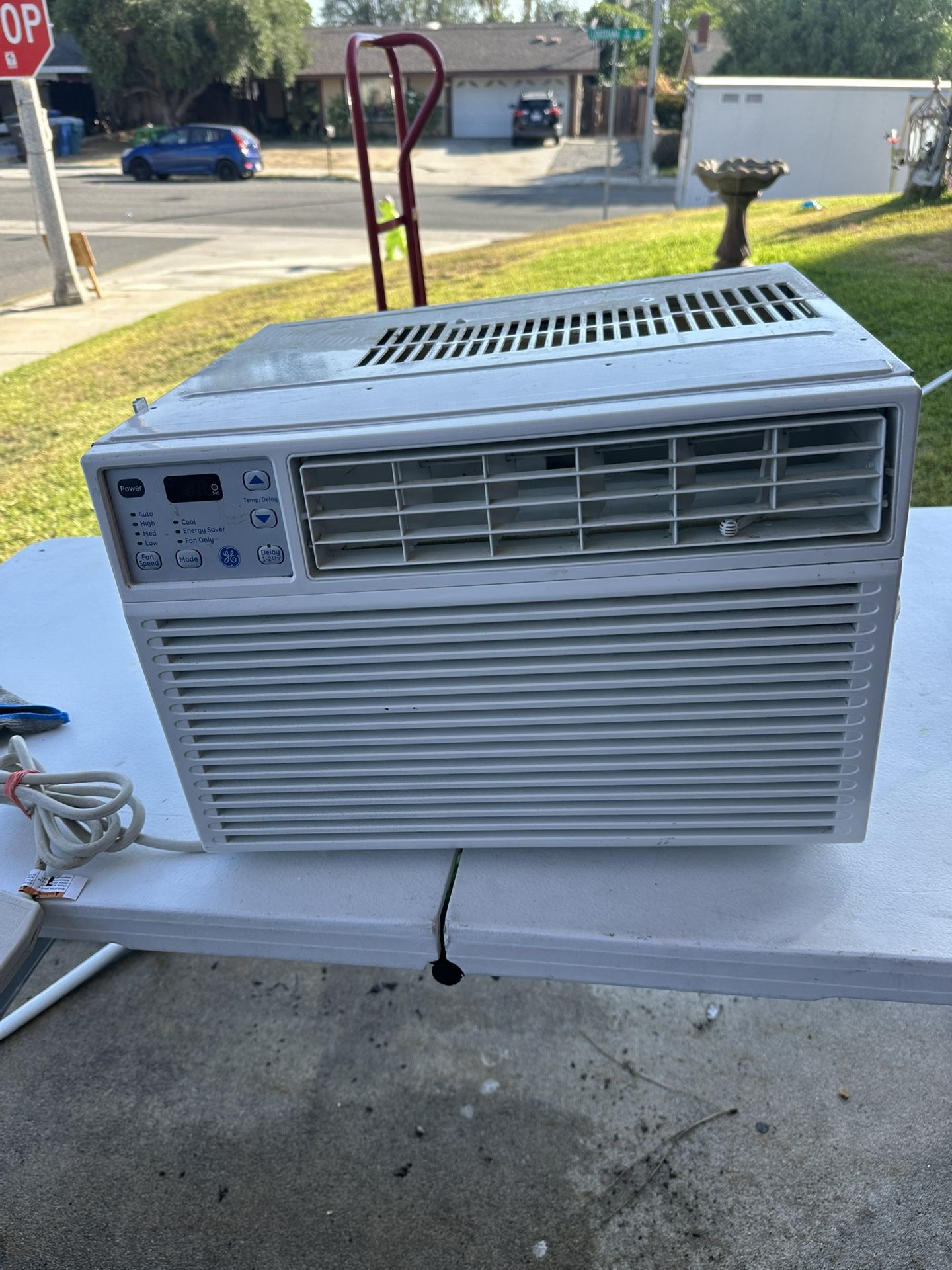 Window Ac Unit GE 6400 BTU Works Great