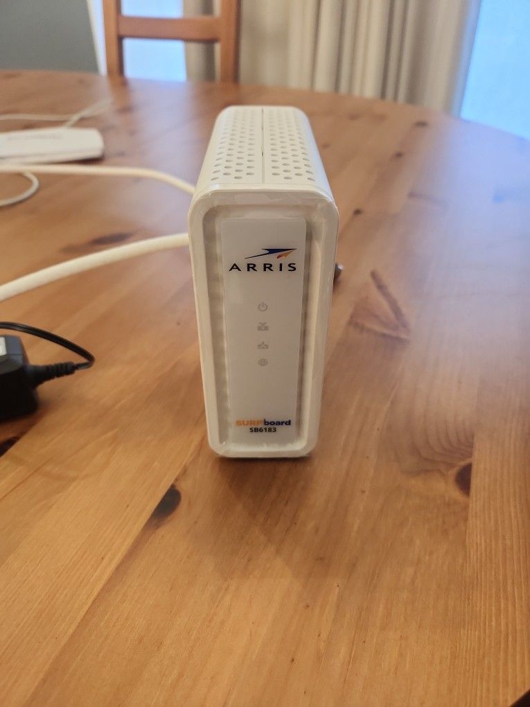 Arris Surfboard SB6183 cable modem