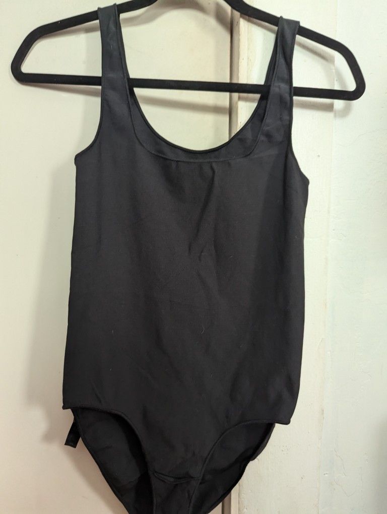 Skims Fits Everybody Bodysuit (Size S/M)
