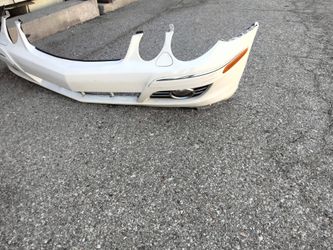 2007-2009 Mercedes E Class complete front bumper with all the accessories and inner fillers with accessories OEM
