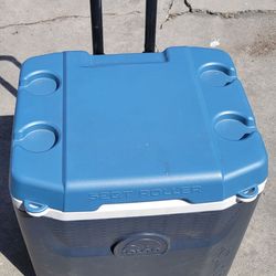 Igloo 52 quart ice chest cooler