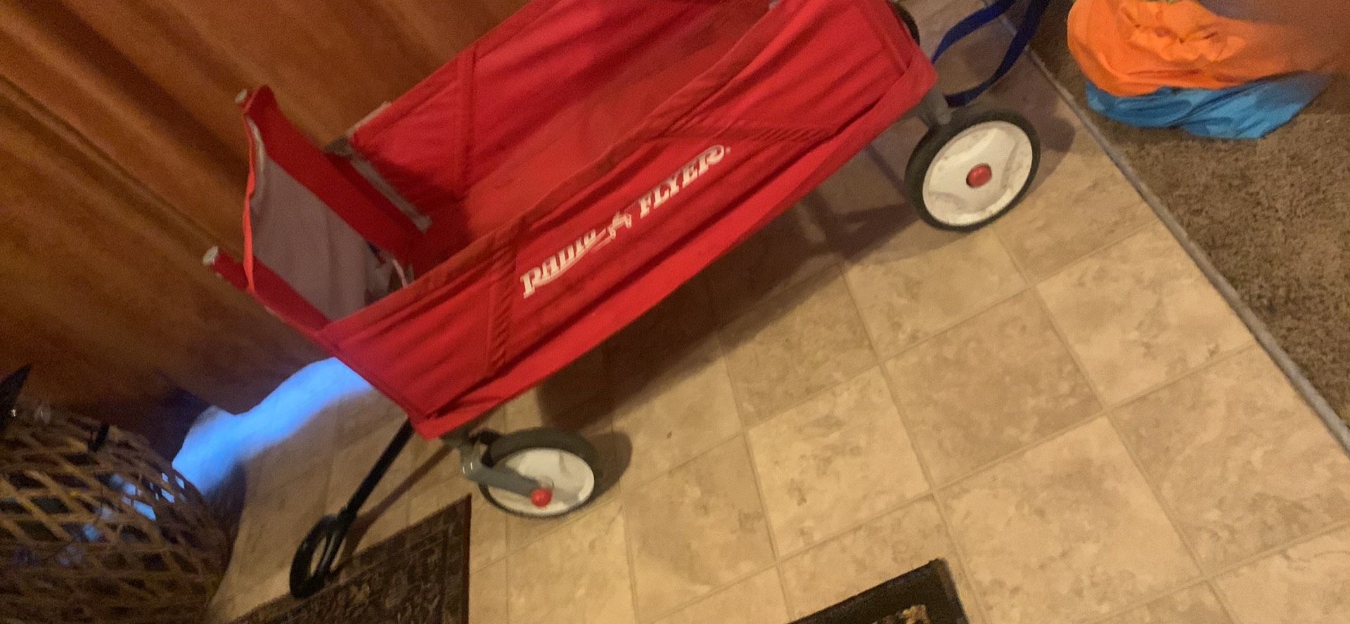 Radio Flyer Red Wagon
