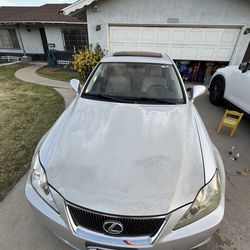 06 Lexus is350