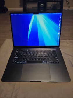 Apple MacBook Air 15-Inch M3 2024
