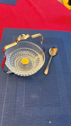 Crystal caviar dish with silver plated spoon
