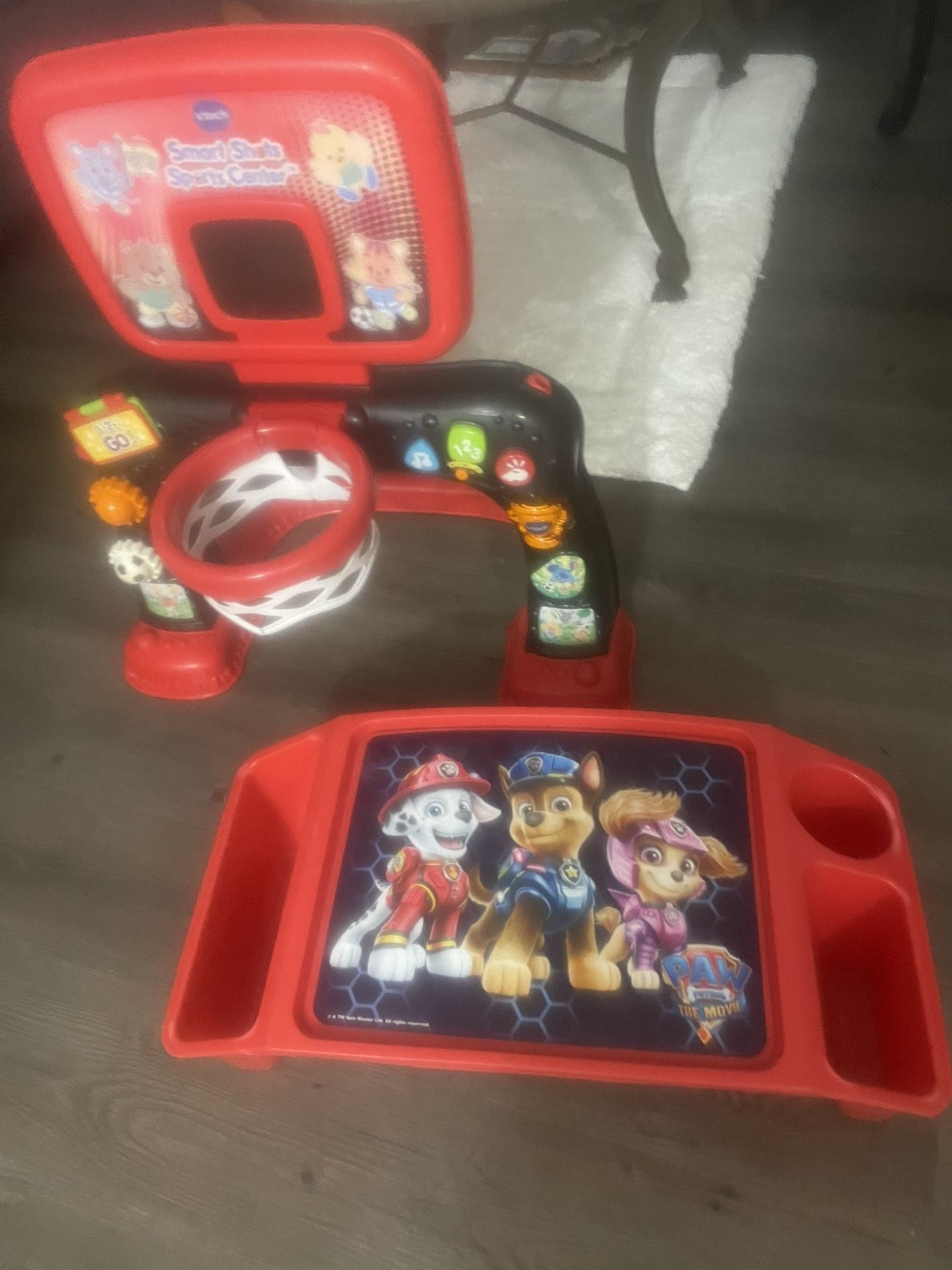 Toddler Toy. Feed Table