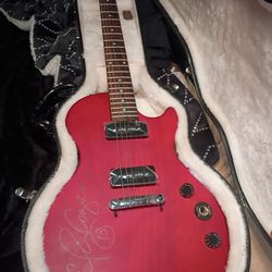 Alice Cooper Autographed Gibson Les Paul Special – Rare Collector’s Item