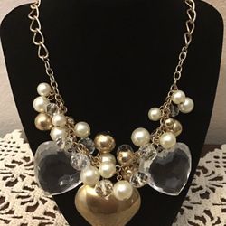Vintage Big Gold Puffy Heart Chain Necklace with 2 Crystal Hearts and Variety of Pearls. LIKE NEW 