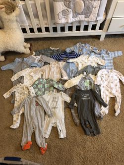 Baby clothes sizes 6-9 months