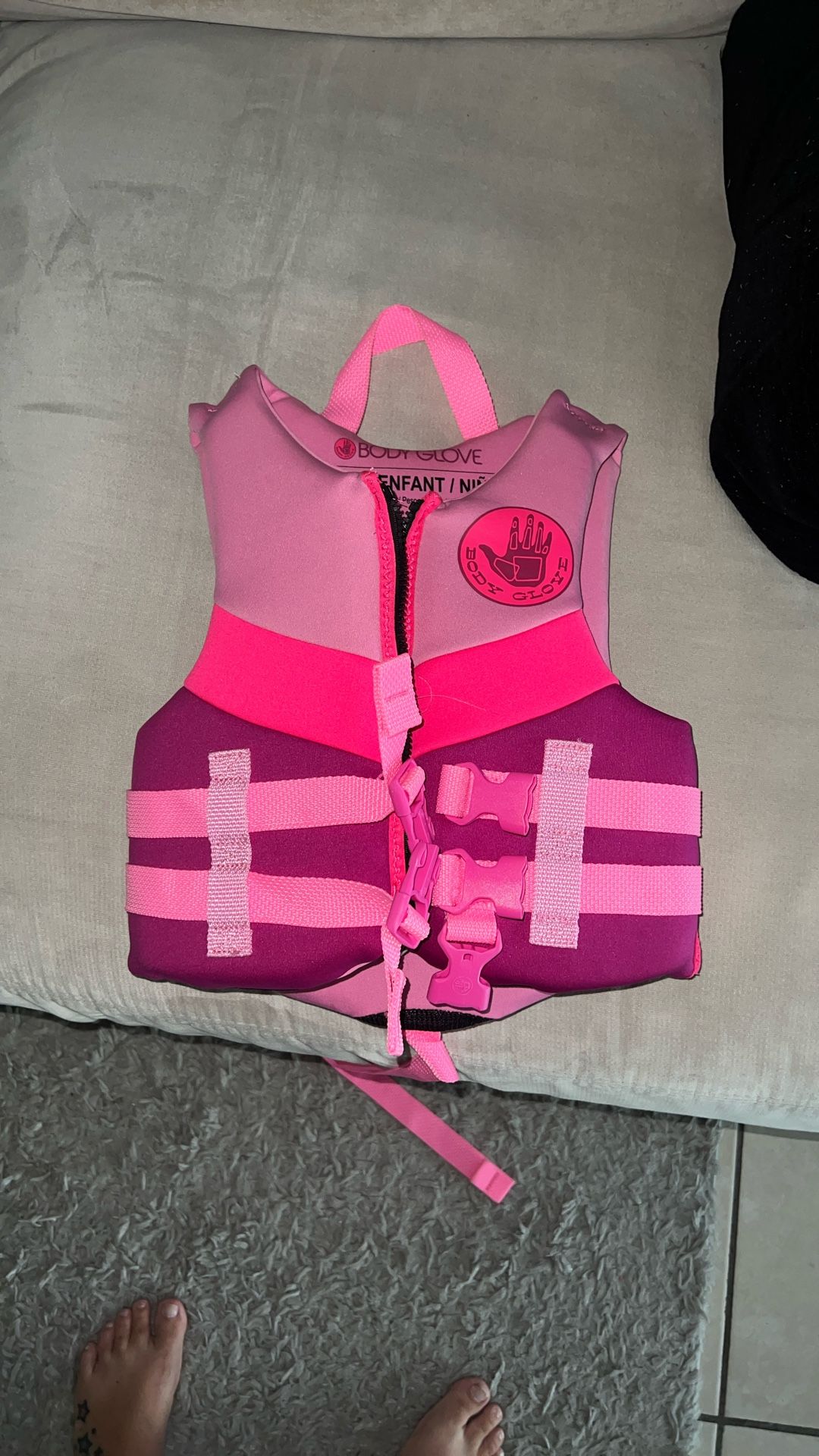 Body Glove Child’s Life Vest 33-55 lbs $15