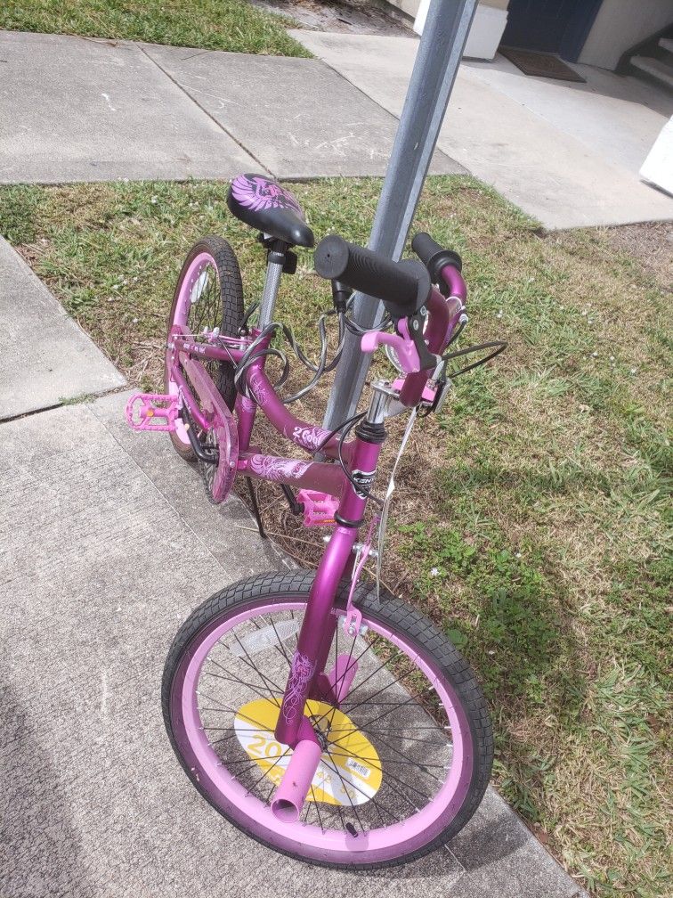 BRAND NEW 20" GIRLS BIKE