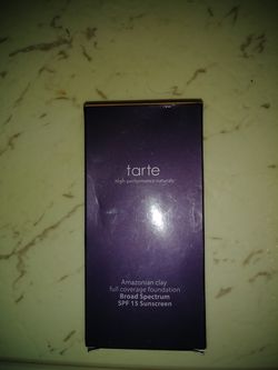 New in box. Tarte foundation. Covers everything. Just stopped using face makeup. 20$ paid 42$ color medium