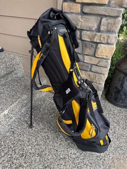 Burlington Golf Bag with Harbor Point Logo. OPEN SEAM IN SIDE POCKET HAS BEEN HAND STITCHED