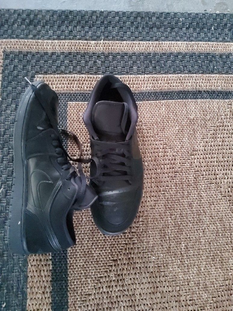 Jordan Retro Low