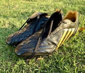 Adidas Predators Mens size 13