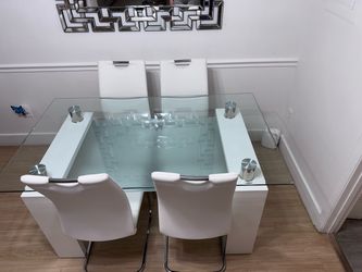 Mesa de comedor Moderna