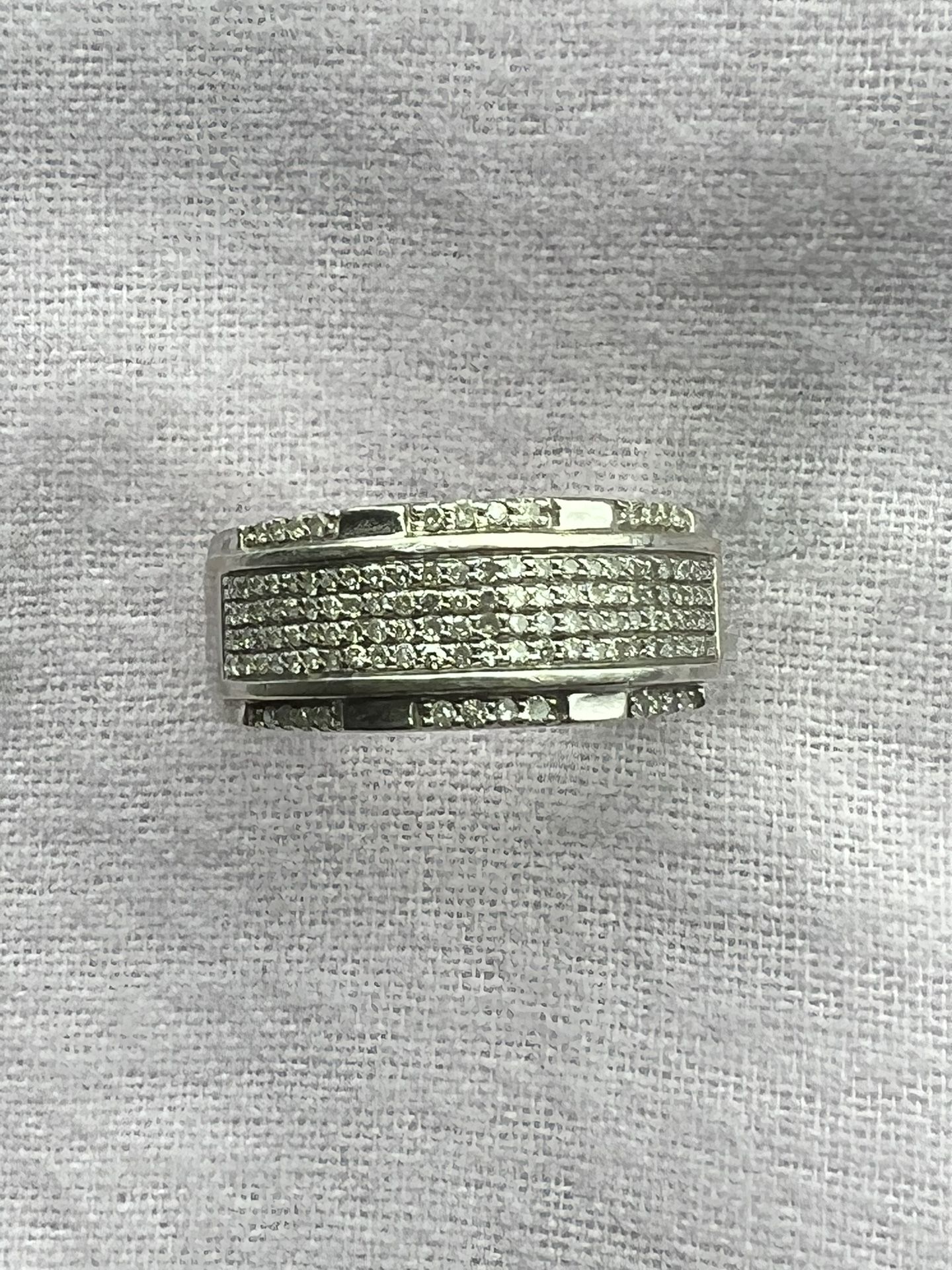 Men’s 10k White Gold Diamond Ring 
