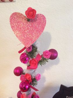 Valentines Day Decoration Tree