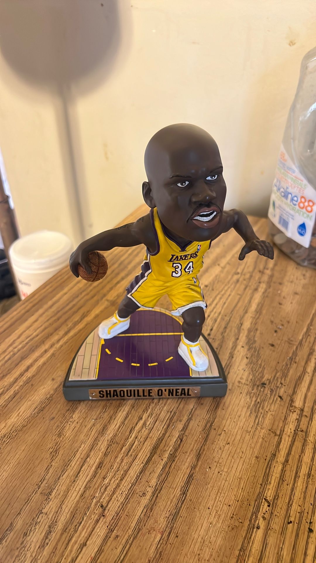 Shaq Statue