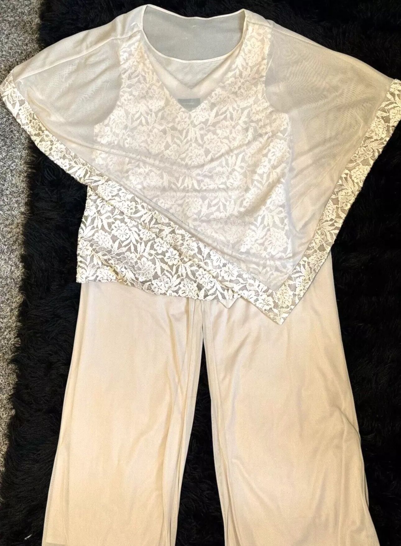 R&M Richards Champane/Biege 2 Piece Set Size 16