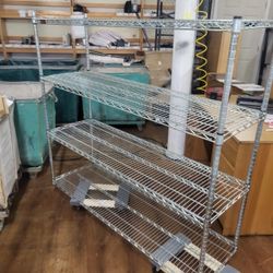 TALL BAKER RACKS (HOME18)

