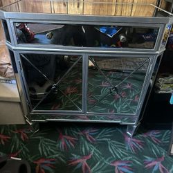Mirror Dresser 