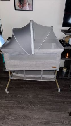 Besrey baby bassinet