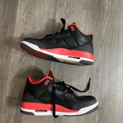 Air Jordan 3’s Retro Crimson