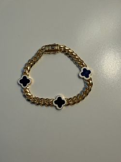 Stainless steel gold bracelet