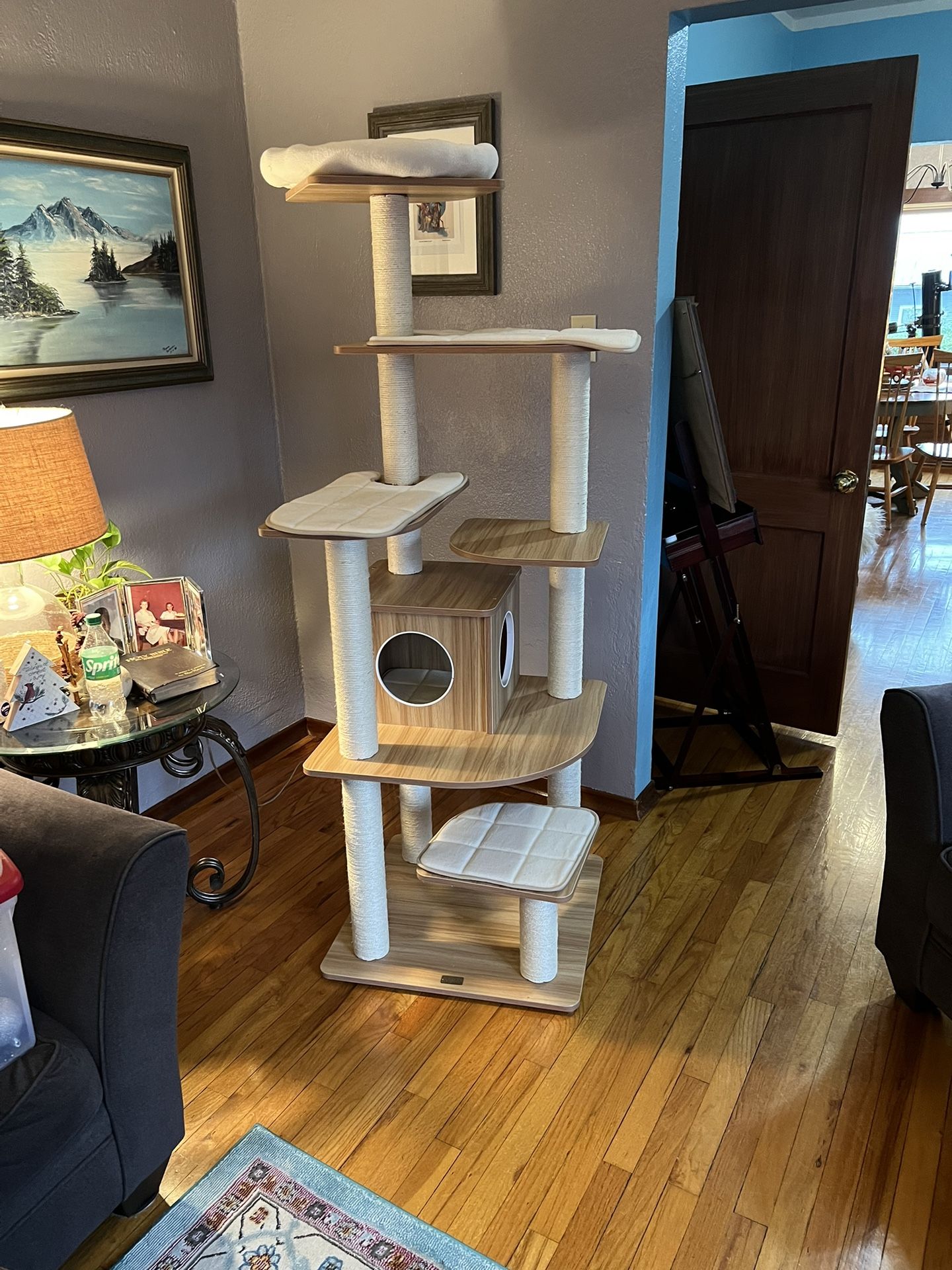Large Like New Cat Tree for Sale in WA OfferUp
