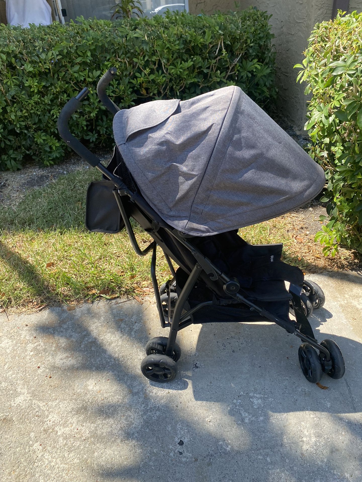 Pamo Babe Lightweight Portable Umbrella Baby Stroller 