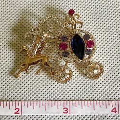 New, Never Worn “ Royal Horse & Carriage “ Brooch Pin