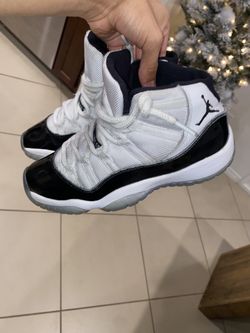 Jordan 11 Concord (Size 7)