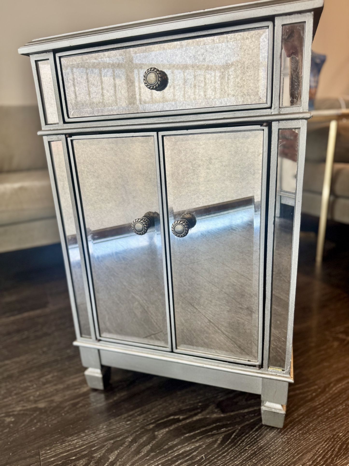 PIER 1 HAYWORTH MIRRORED BEDSIDE TABLE NIGHTSTAND