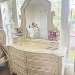 Vintage Pearl White Dresser All Wood