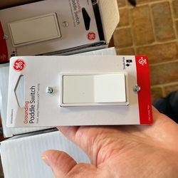 14 Brand New GE Paddle Switches (decora style)