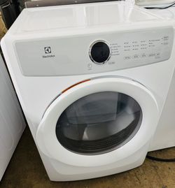 Electrolux Front Loading Washer/Dryer Set