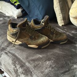 Air Jordan 4 Retro SE Craft "Medium Olive"  Size 6.5 